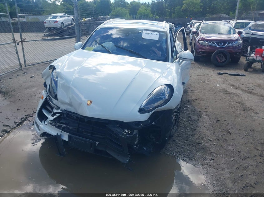 2018 Porsche Macan VIN WP1AG2A54JLB60807 IAAI salvage auction — FRONT END, Salvage (Massachusetts), sold $1,250 on 2026-07-10 (photo 6)