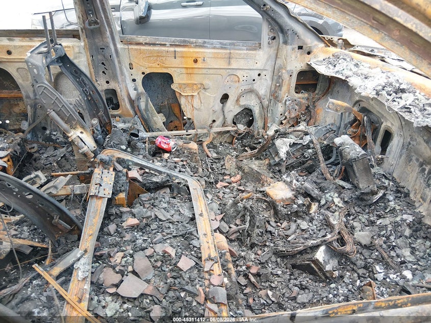 2013 Gmc Acadia VIN 1GKKVRKD2DJ189902 IAAI salvage auction — TOTAL BURN, Salvage Title, sold $25 on 2026-07-22 (photo 5)