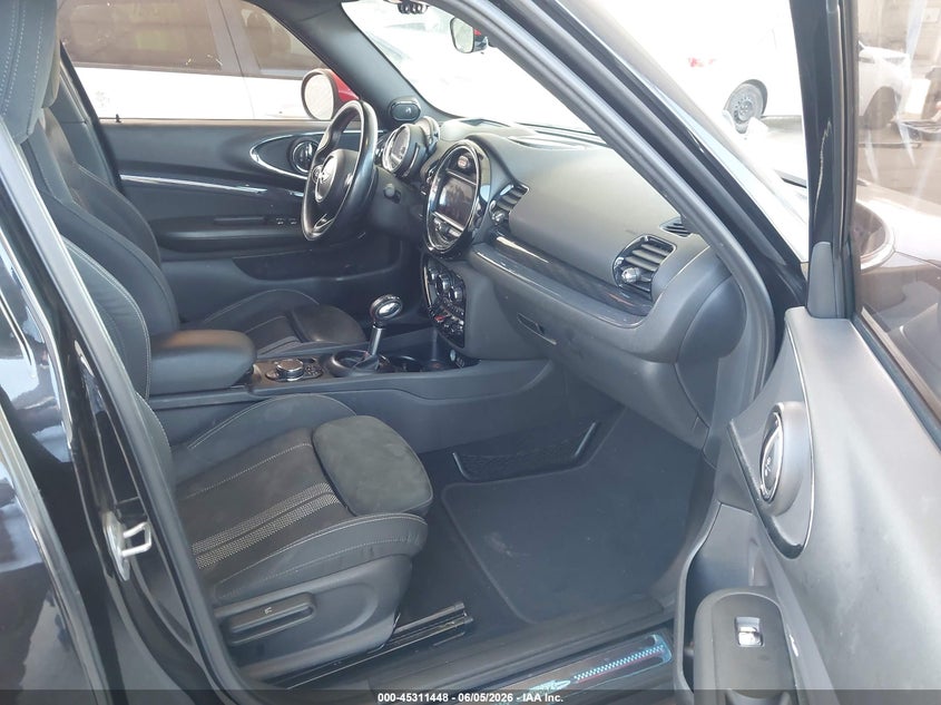 2018 Mini Clubman VIN WMWLV9C50J2D66556 IAAI salvage auction — UNDERCARRIAGE, Salvage Title, sold $3,000 on 2026-07-17 (photo 5)