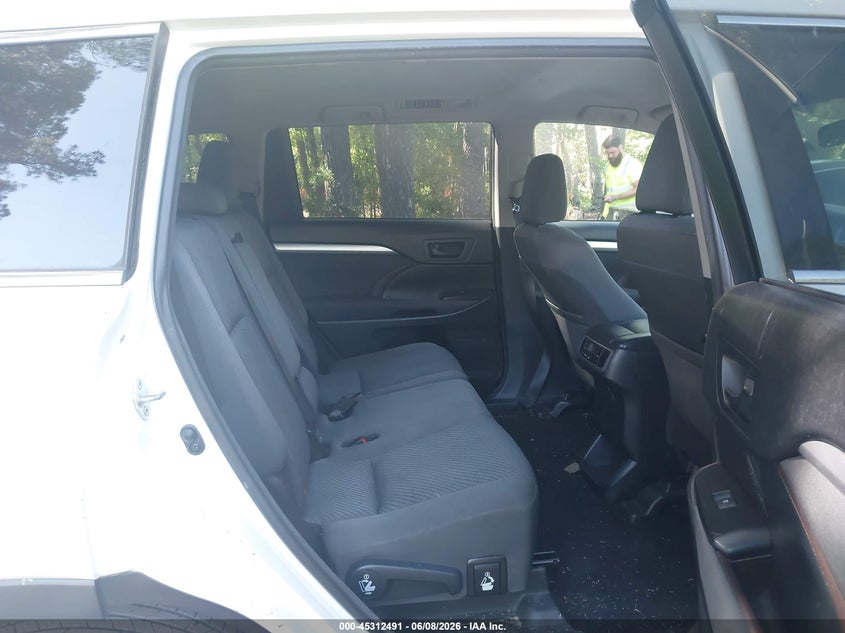 2016 Toyota Highlander VIN 5TDZARFH0GS020844 IAAI salvage auction — FRONT END, Salvage Title, sold $4,550 on 2026-07-07 (photo 8)