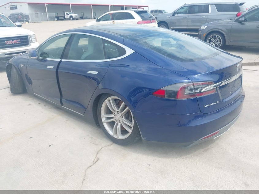 2015 Tesla Model s VIN 5YJSA1S28FF086422 IAAI salvage auction — FRONT END, Salvage Title, sold $3,500 on 2026-07-08 (photo 3)