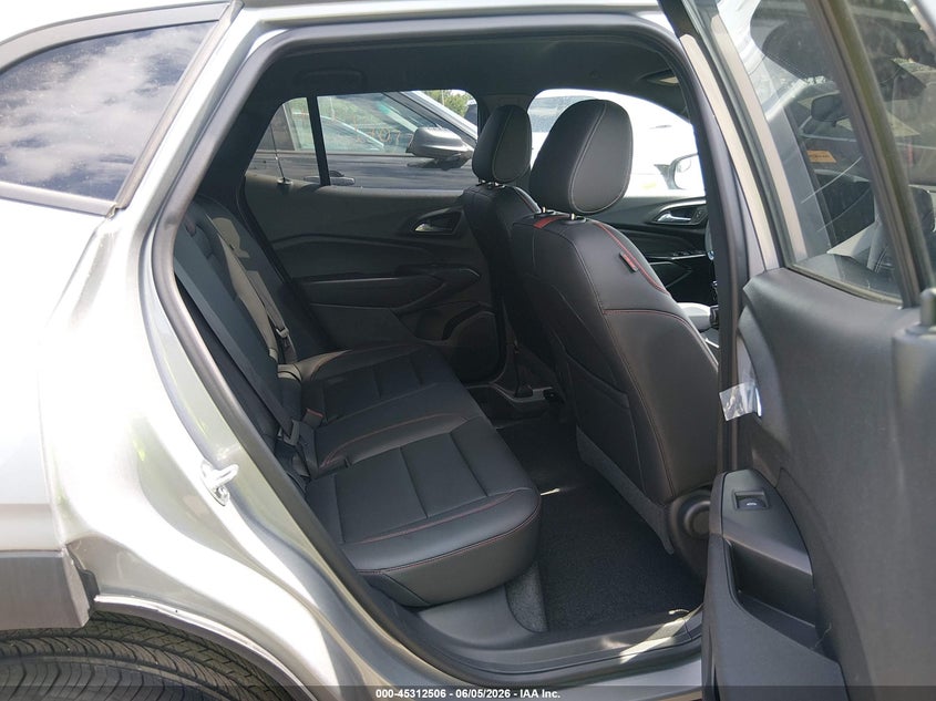2025 Chevrolet Trax VIN KL77LJEPXSC331278 IAAI salvage auction — HAIL, Salvage Title, sold $12,125 on 2026-07-07 (photo 8)