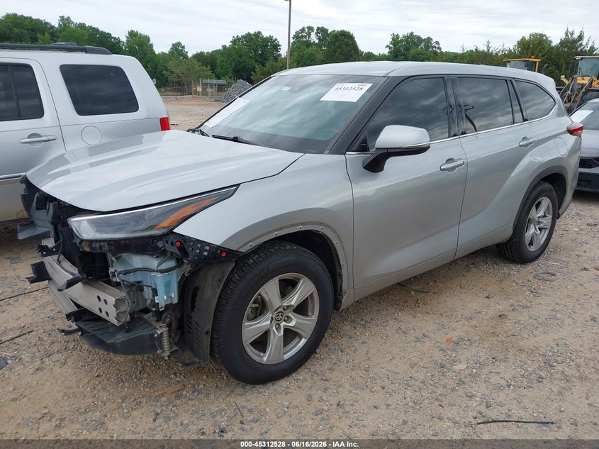 2021 Toyota Highlander VIN 5TDZZRAH4MS515057 IAAI salvage auction — FRONT END, Salvage Title, sold $11,875 on 2026-08-01 (photo 2)