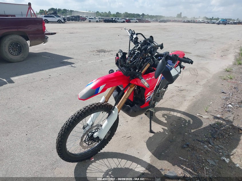 2025 Honda Crf VIN MLHND1647S5400408 IAAI salvage auction — FRONT END, Salvage Title, sold $2,200 on 2026-07-14 (photo 2)