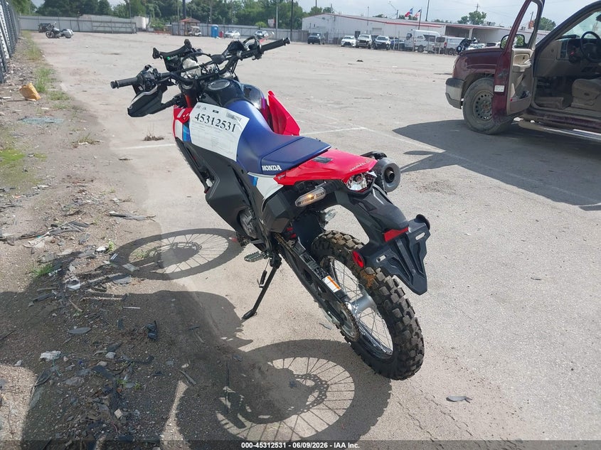 2025 Honda Crf VIN MLHND1647S5400408 IAAI salvage auction — FRONT END, Salvage Title, sold $2,200 on 2026-07-14 (photo 3)