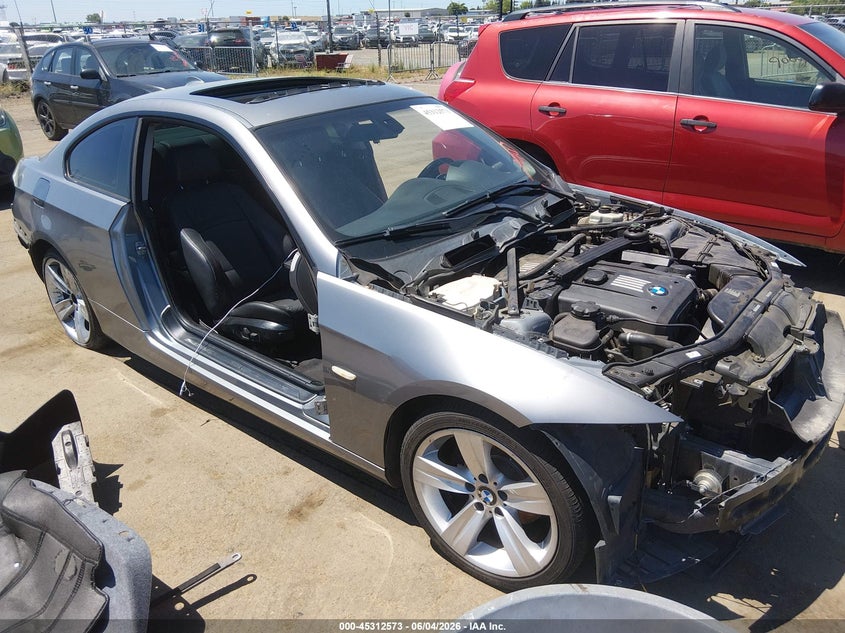 2011 BMW 3er VIN WBAKE5C56BE574152 IAAI salvage auction — NORMAL WEAR, Clear - Dealer Only (California), sold $200 on 2026-07-22 (photo 1)
