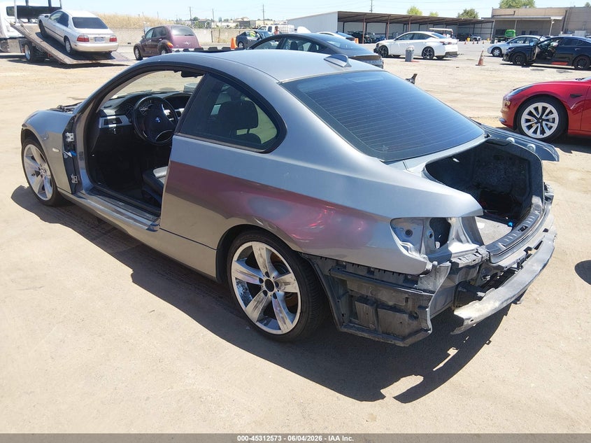 2011 BMW 3er VIN WBAKE5C56BE574152 IAAI salvage auction — NORMAL WEAR, Clear - Dealer Only (California), sold $200 on 2026-07-22 (photo 3)