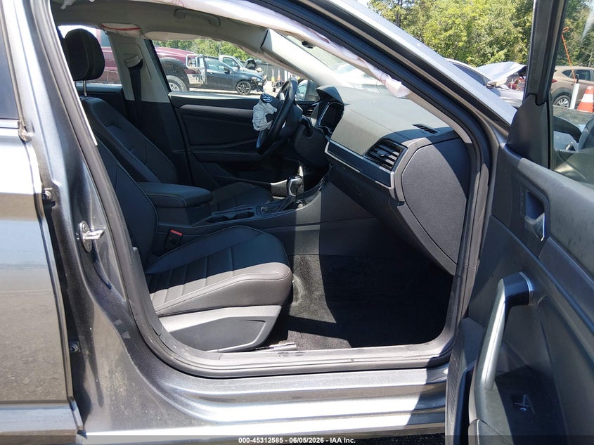 2024 Volkswagen Jetta VIN 3VW7M7BUXRM065912 IAAI salvage auction — LEFT FRONT, Salvage Title, sold $4,300 on 2026-07-24 (photo 5)