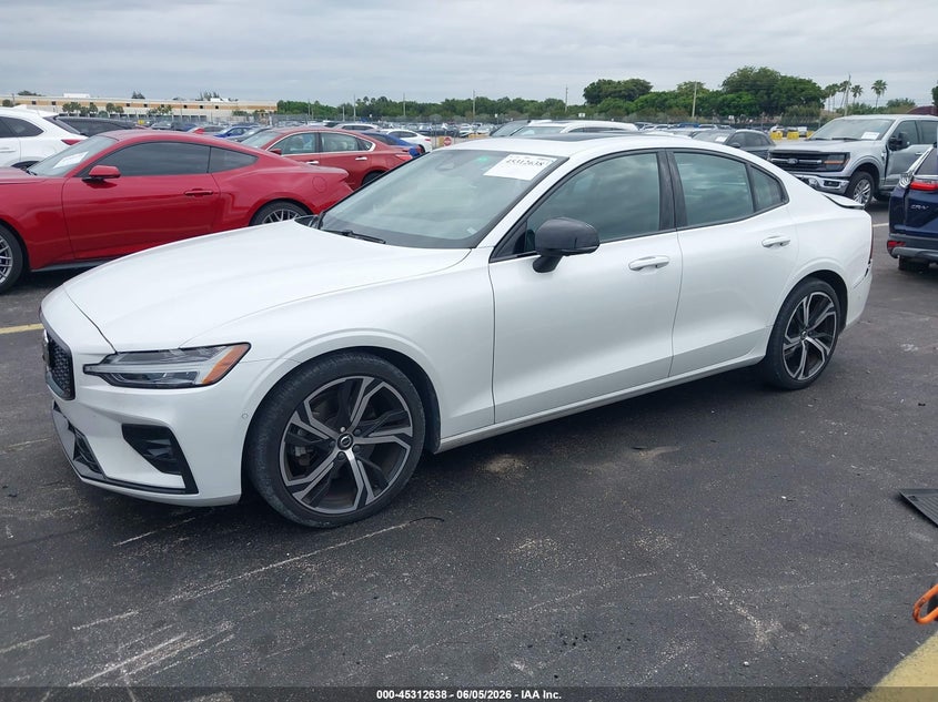 2024 Volvo S60 VIN 7JRL12FLXRG284511 IAAI salvage auction — REAR END, Salvage Title, sold $14,125 on 2026-07-16 (photo 2)