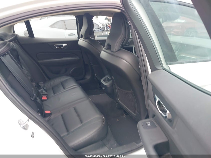 2024 Volvo S60 VIN 7JRL12FLXRG284511 IAAI salvage auction — REAR END, Salvage Title, sold $14,125 on 2026-07-16 (photo 8)