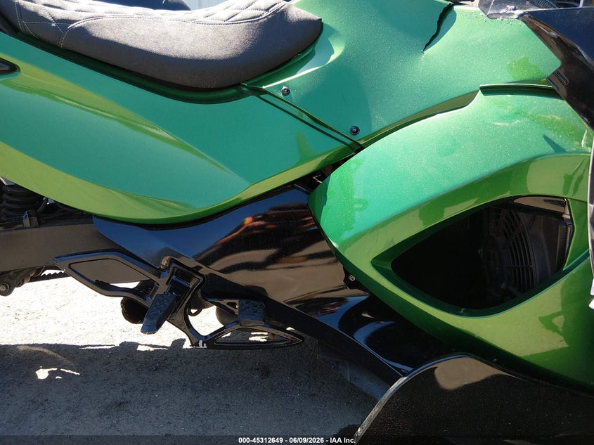 2012 Can-am/ brp Spyder VIN 2BXJALA1XCV000552 IAAI salvage auction — FRONT END, Salvage Title, sold $1,650 on 2026-07-29 (photo 8)