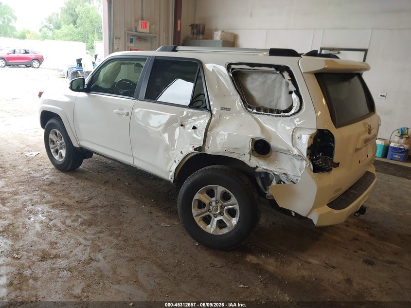 2024 Toyota 4runner VIN JTENU5JR0R6269061 IAAI salvage auction — REAR END, Salvage Title, sold $17,100 on 2026-07-21 (photo 3)