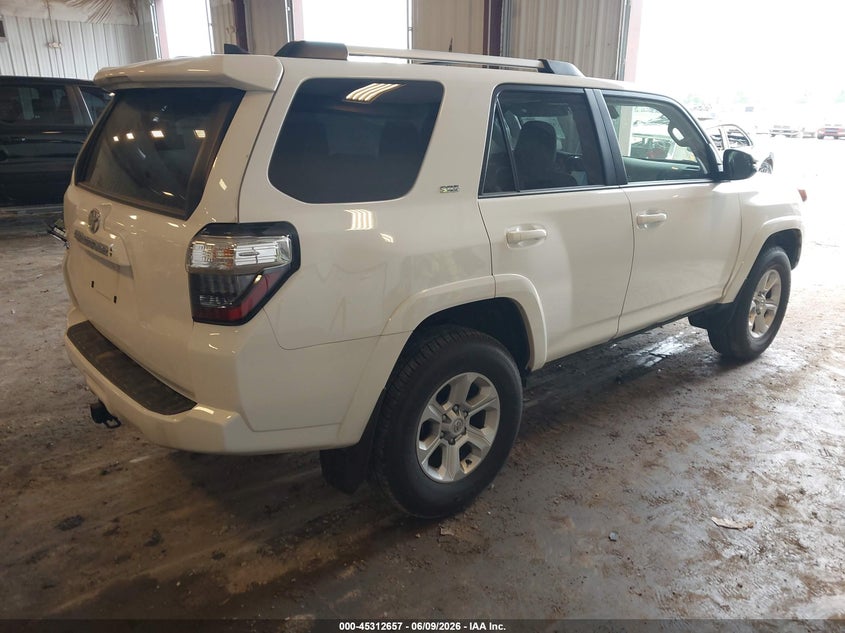 2024 Toyota 4runner VIN JTENU5JR0R6269061 IAAI salvage auction — REAR END, Salvage Title, sold $17,100 on 2026-07-21 (photo 4)