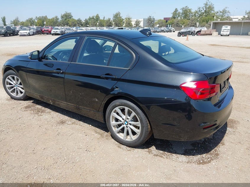 2018 BMW 3er VIN WBA8A9C55JK622849 IAAI salvage auction — RIGHT FRONT, Salvage Title, sold $1,750 on 2026-07-06 (photo 3)