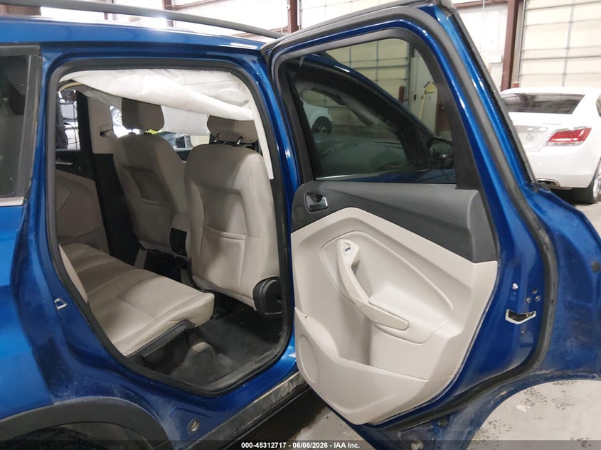 2017 Ford Escape VIN 1FMCU9G95HUA94225 IAAI salvage auction — SIDE, Salvage Title, sold $1,400 on 2026-07-24 (photo 8)