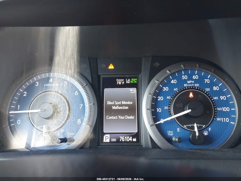2020 Toyota Sienna VIN 5TDYZ3DC4LS048309 IAAI salvage auction — REAR END, Salvage Title, sold $9,500 on 2026-07-20 (photo 7)