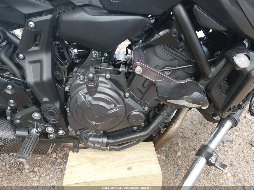 2022 Yamaha Mt VIN JYARM32E0NA004259 IAAI salvage auction — FRONT END, Salvage Title, sold $525 on 2026-07-29 (photo 8)