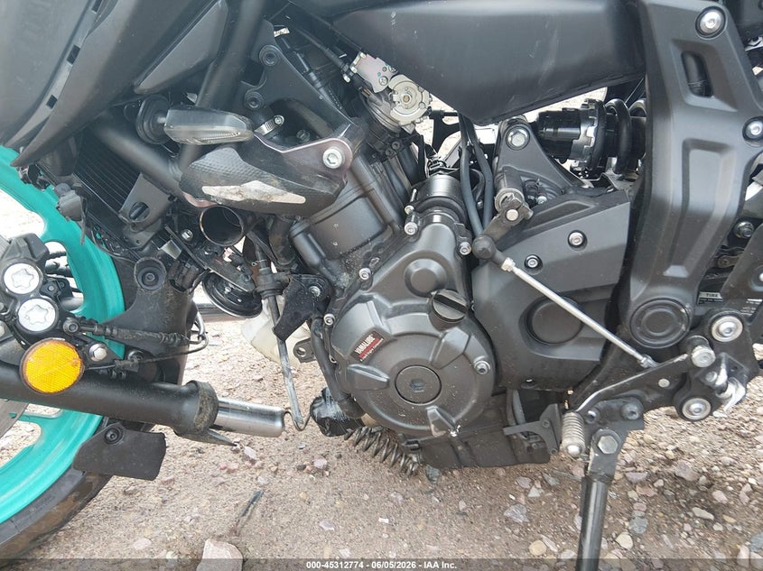 2022 Yamaha Mt VIN JYARM32E0NA004259 IAAI salvage auction — FRONT END, Salvage Title, sold $525 on 2026-07-29 (photo 9)