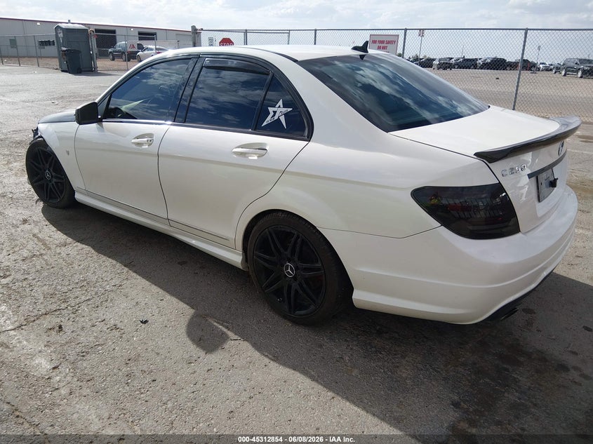 2013 Mercedes-benz C-klasse VIN WDDGF4HB6DA778979 IAAI salvage auction — LEFT FRONT, Salvage Title, sold $25 on 2026-08-05 (photo 3)