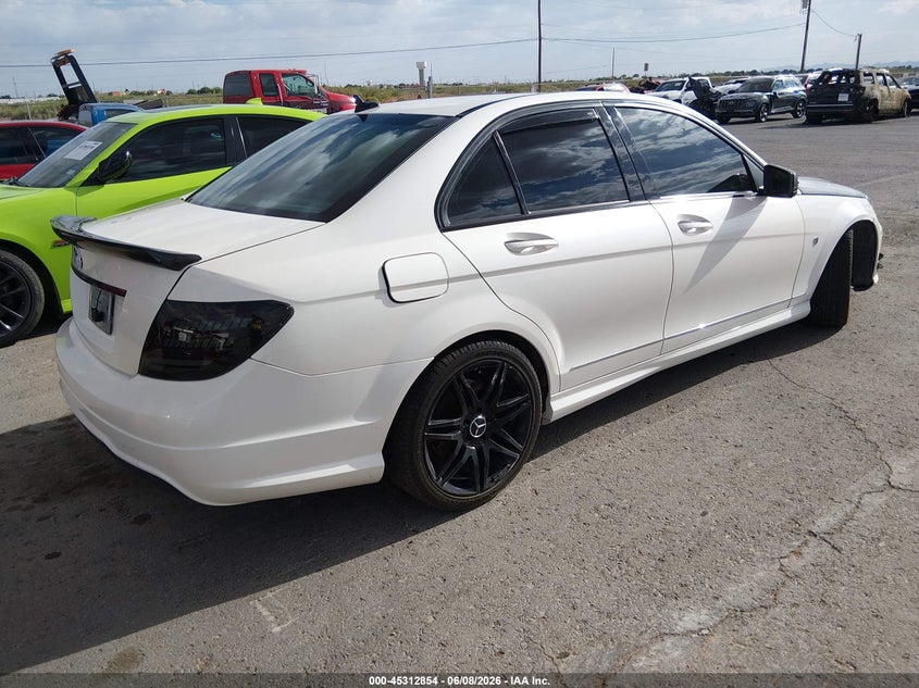2013 Mercedes-benz C-klasse VIN WDDGF4HB6DA778979 IAAI salvage auction — LEFT FRONT, Salvage Title, sold $25 on 2026-08-05 (photo 4)