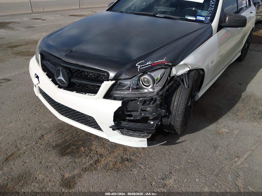2013 Mercedes-benz C-klasse VIN WDDGF4HB6DA778979 IAAI salvage auction — LEFT FRONT, Salvage Title, sold $25 on 2026-08-05 (photo 6)