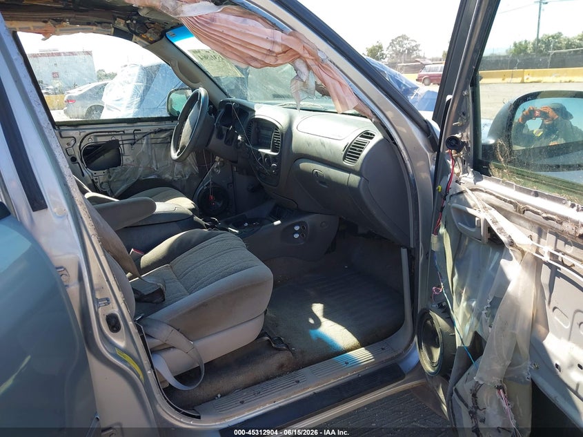 2005 Toyota Tundra VIN 5TBDT44175S490792 IAAI salvage auction — RIGHT SIDE, Salvage (California), sold $1,900 on 2026-07-23 (photo 5)