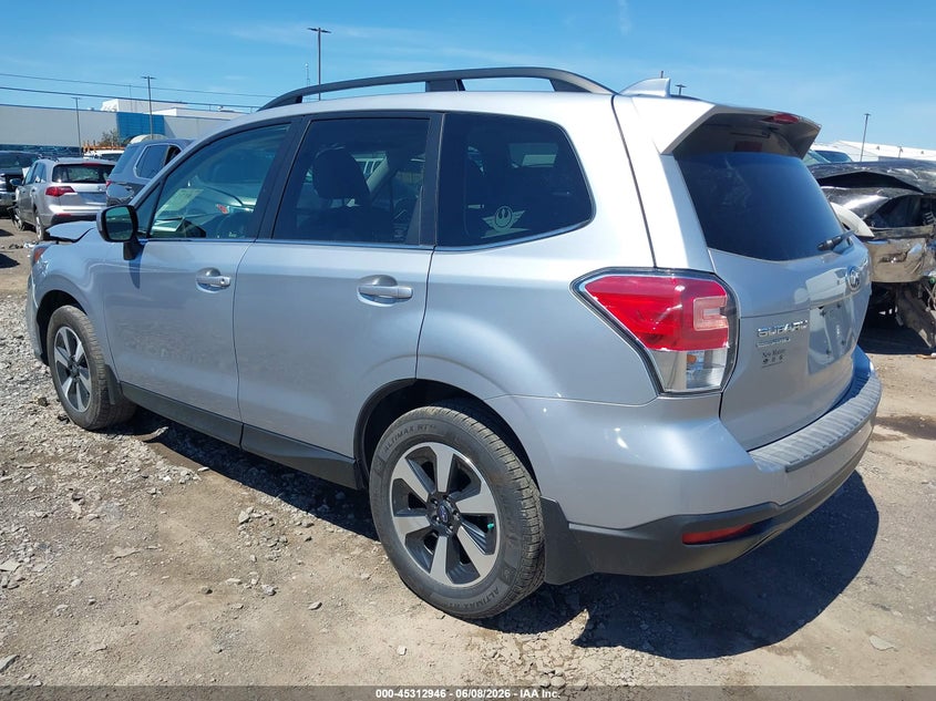 2018 Subaru Forester VIN JF2SJAJC8JH493208 IAAI salvage auction — RIGHT FRONT, Salvage Title, sold $2,850 on 2026-07-15 (photo 3)