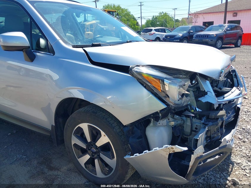 2018 Subaru Forester VIN JF2SJAJC8JH493208 IAAI salvage auction — RIGHT FRONT, Salvage Title, sold $2,850 on 2026-07-15 (photo 6)