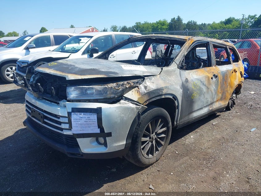2019 Toyota Highlander VIN 5TDKZRFH0KS358621 IAAI salvage auction — BURN, Non-Repairable (Virginia), sold $750 on 2026-08-01 (photo 2)