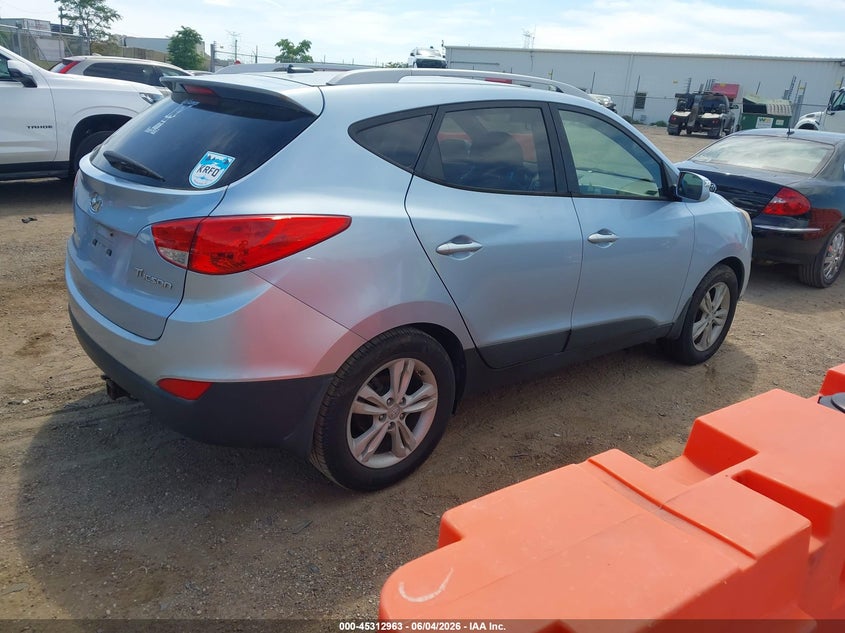 2012 Hyundai Tucson VIN KM8JU3AC3CU495239 IAAI salvage auction — NORMAL WEAR, Clear (Illinois), sold $1,475 on 2026-07-08 (photo 4)