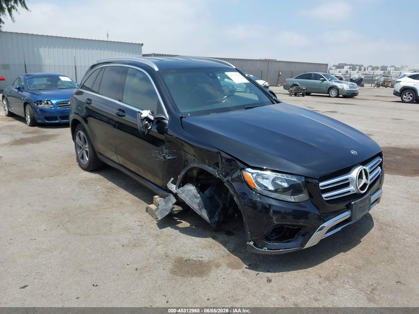 2019 Mercedes-benz Glc VIN WDC0G4JB7KF607218 IAAI salvage auction — RIGHT FRONT, Salvage Title, sold $5,200 on 2026-07-29 (photo 6)