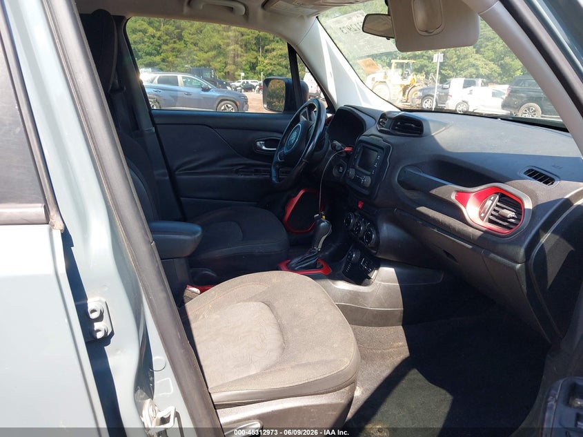 2015 Jeep Renegade VIN ZACCJBCT0FPC17983 IAAI salvage auction — FRONT END, Salvage Title, sold $900 on 2026-07-09 (photo 5)