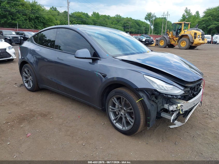 2020 Tesla Model y VIN 5YJYGDEE5LF026223 IAAI salvage auction — FRONT END, Salvage Title, sold $8,300 on 2026-07-18 (photo 1)