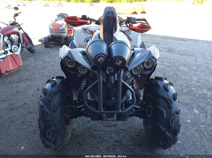 2022 Can-am/ brp Renegade VIN 3JBMWAX44NJ001241 IAAI salvage auction — SIDE, Salvage Title, sold $6,100 on 2026-07-28 (photo 5)