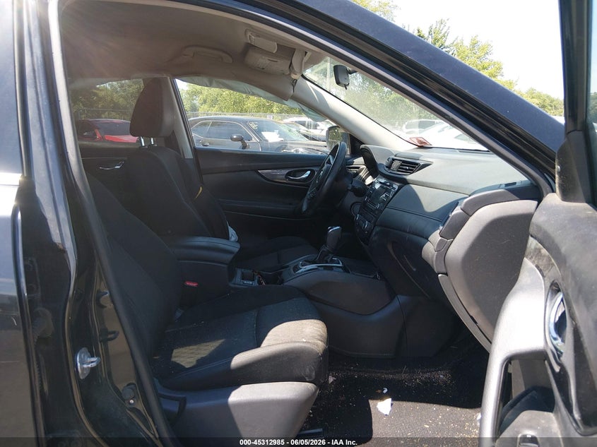 2017 Nissan Rogue VIN KNMAT2MV0HP582276 IAAI salvage auction — LEFT SIDE, Salvage Title, sold $525 on 2026-07-27 (photo 5)