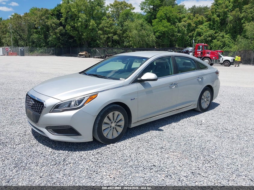 2016 Hyundai Sonata hybrid VIN KMHE24L18GA028804 IAAI salvage auction — NORMAL WEAR, SF97 (Virginia), sold $7,050 on 2026-07-22 (photo 2)