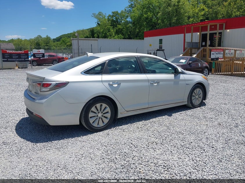 2016 Hyundai Sonata hybrid VIN KMHE24L18GA028804 IAAI salvage auction — NORMAL WEAR, SF97 (Virginia), sold $7,050 on 2026-07-22 (photo 4)