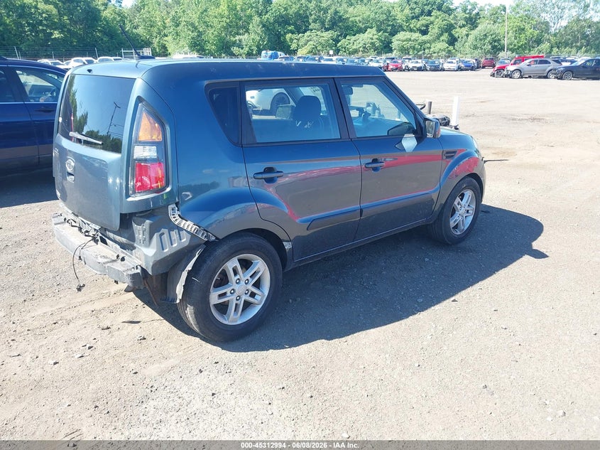 2011 Kia Soul VIN KNDJT2A20B7195602 IAAI salvage auction — REAR END, Salvage (Idaho), sold $25 on 2026-07-08 (photo 4)