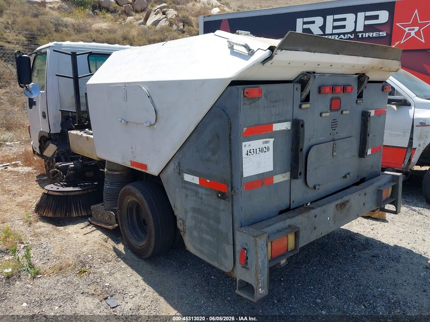 2001 Isuzu Npr VIN JALC4B14317015744 IAAI salvage auction — NORMAL WEAR, Clear - Dealer Only (California), sold $1,000 on 2026-07-14 (photo 3)
