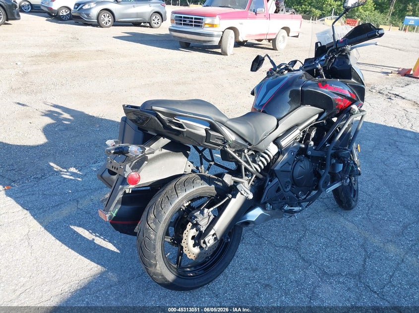 2021 Kawasaki VIN JKALEEF12MDA47876 IAAI salvage auction — SIDE, Salvage (Indiana), sold $2,050 on 2026-07-15 (photo 4)