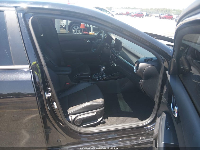 2021 Kia Forte VIN 3KPF34AD5ME286239 IAAI salvage auction — FRONT END, Salvage Title, sold $2,900 on 2026-08-23 (photo 5)
