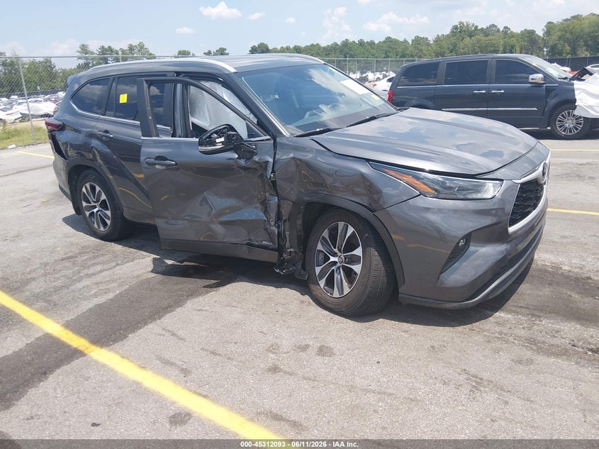 2025 Toyota Highlander VIN 5TDKBRCHXSS656280 IAAI salvage auction — RIGHT SIDE, Salvage (South Carolina), sold $17,475 on 2026-07-29 (photo 1)
