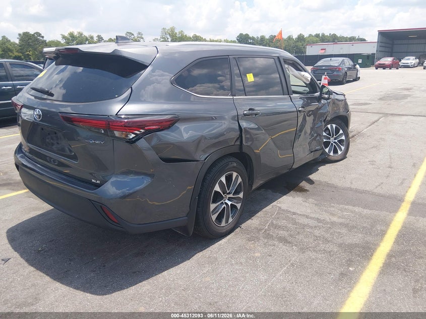 2025 Toyota Highlander VIN 5TDKBRCHXSS656280 IAAI salvage auction — RIGHT SIDE, Salvage (South Carolina), sold $17,475 on 2026-07-29 (photo 4)