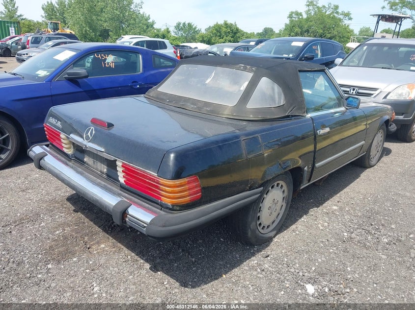 1989 Mercedes-benz VIN WDBBA48D7KA094426 IAAI salvage auction — NORMAL WEAR, Clear (New York), sold $1,575 on 2026-07-07 (photo 4)