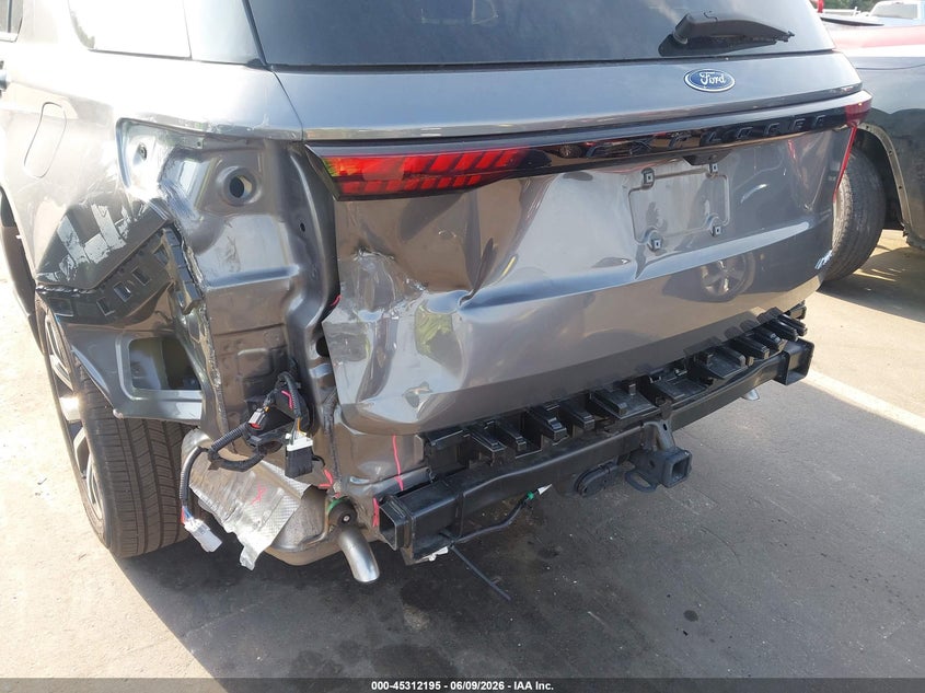 2025 Ford Explorer VIN 1FMUK8KH0SGC98682 IAAI salvage auction — REAR END, Salvage Title, sold $17,350 on 2026-08-26 (photo 6)