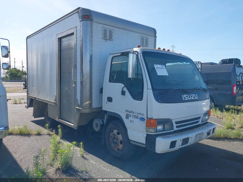 1998 Isuzu Npr VIN 4KLB4B1R3WJ001135 IAAI salvage auction — NORMAL WEAR, Salvage (California), sold $175 on 2026-09-08 (photo 1)