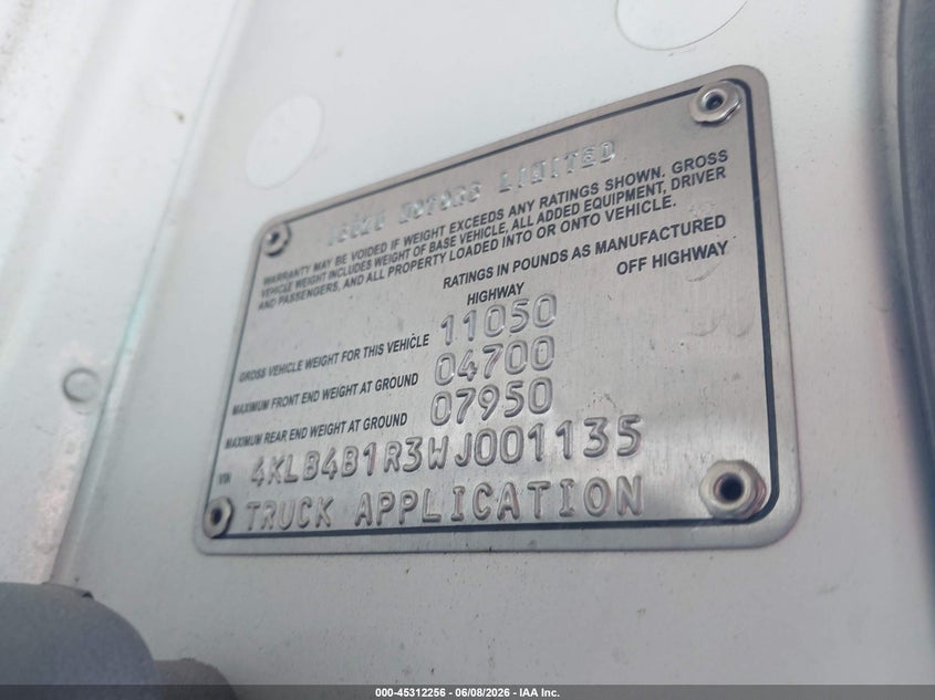 1998 Isuzu Npr VIN 4KLB4B1R3WJ001135 IAAI salvage auction — NORMAL WEAR, Salvage (California), sold $175 on 2026-09-08 (photo 8)