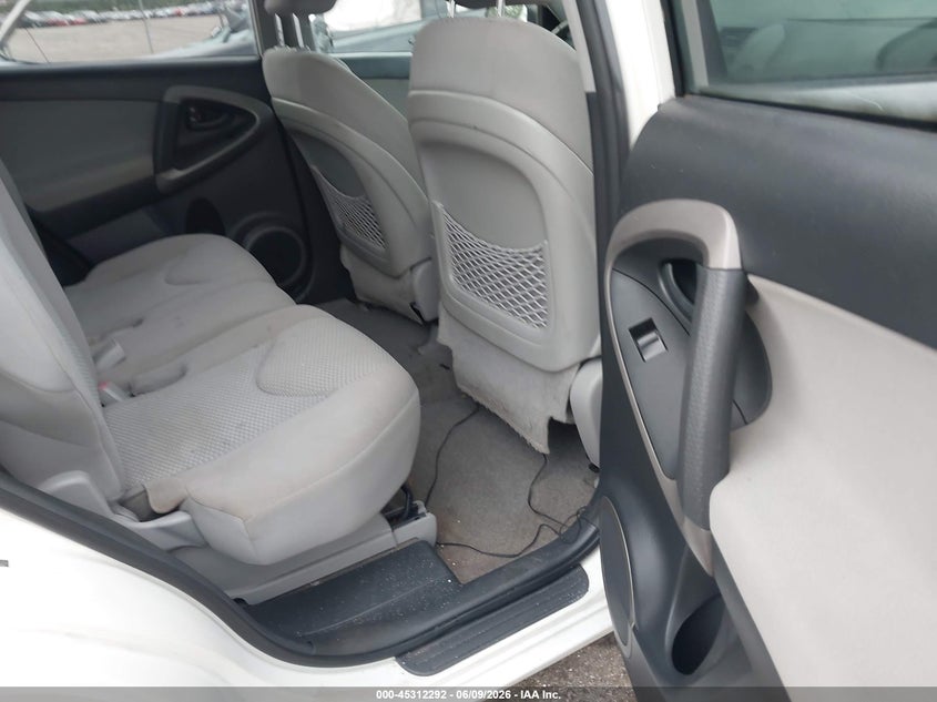 2008 Toyota Rav4 VIN JTMZK31V685020202 IAAI salvage auction — FRONT END, Rebuildable (Florida), sold $1,950 on 2026-07-06 (photo 8)