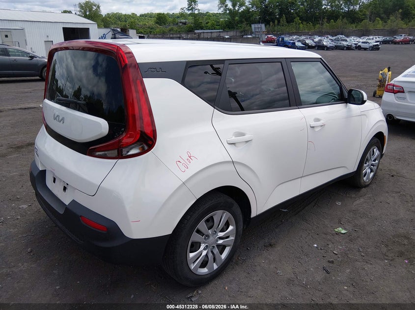 2022 Kia Soul VIN KNDJ23AU3N7167839 IAAI salvage auction — SIDE, Salvage Title, sold $2,500 on 2026-07-09 (photo 4)