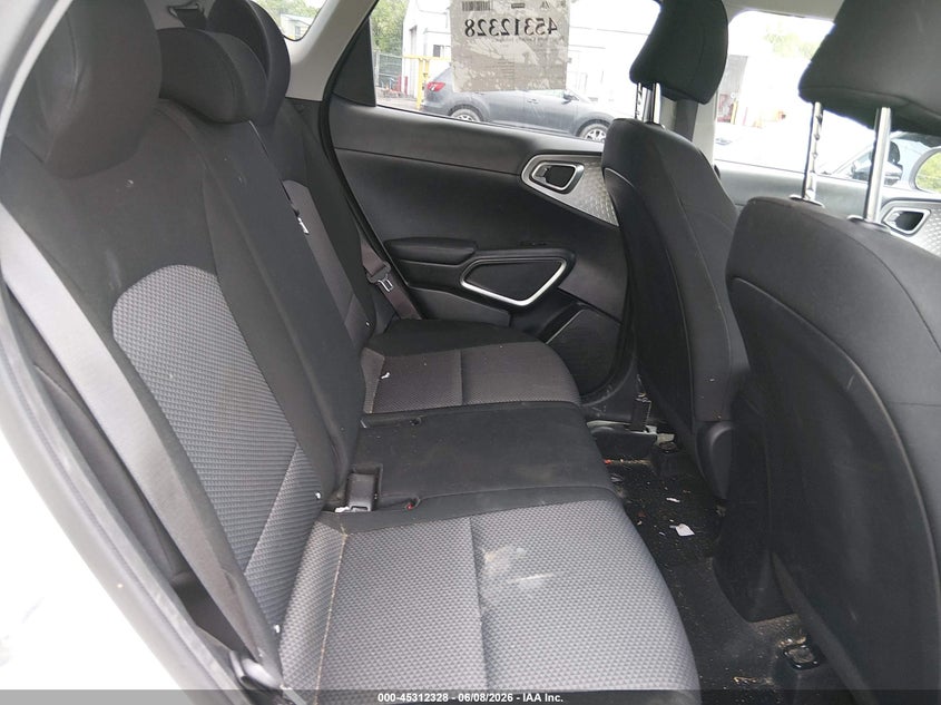 2022 Kia Soul VIN KNDJ23AU3N7167839 IAAI salvage auction — SIDE, Salvage Title, sold $2,500 on 2026-07-09 (photo 8)